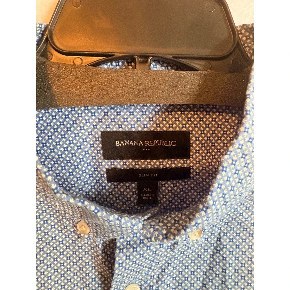 Banana Republic Mens XL Blue Geometric Print Slim Fit Short Sleeve Shirt